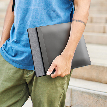 Wireless Charging Laptop Bag
